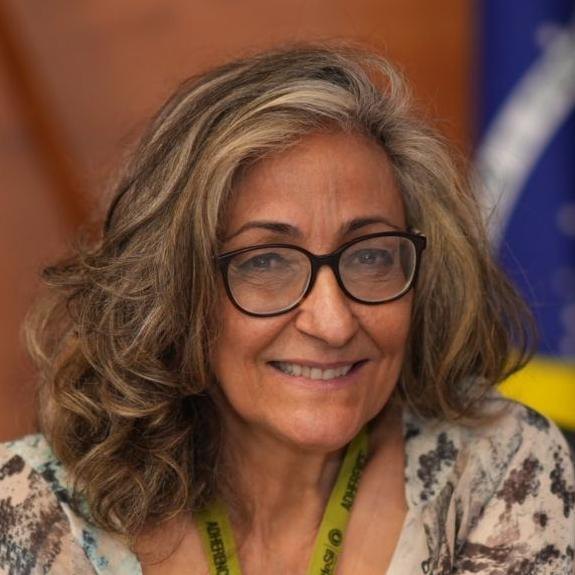 IVANE CAMPOS MENDONÇA